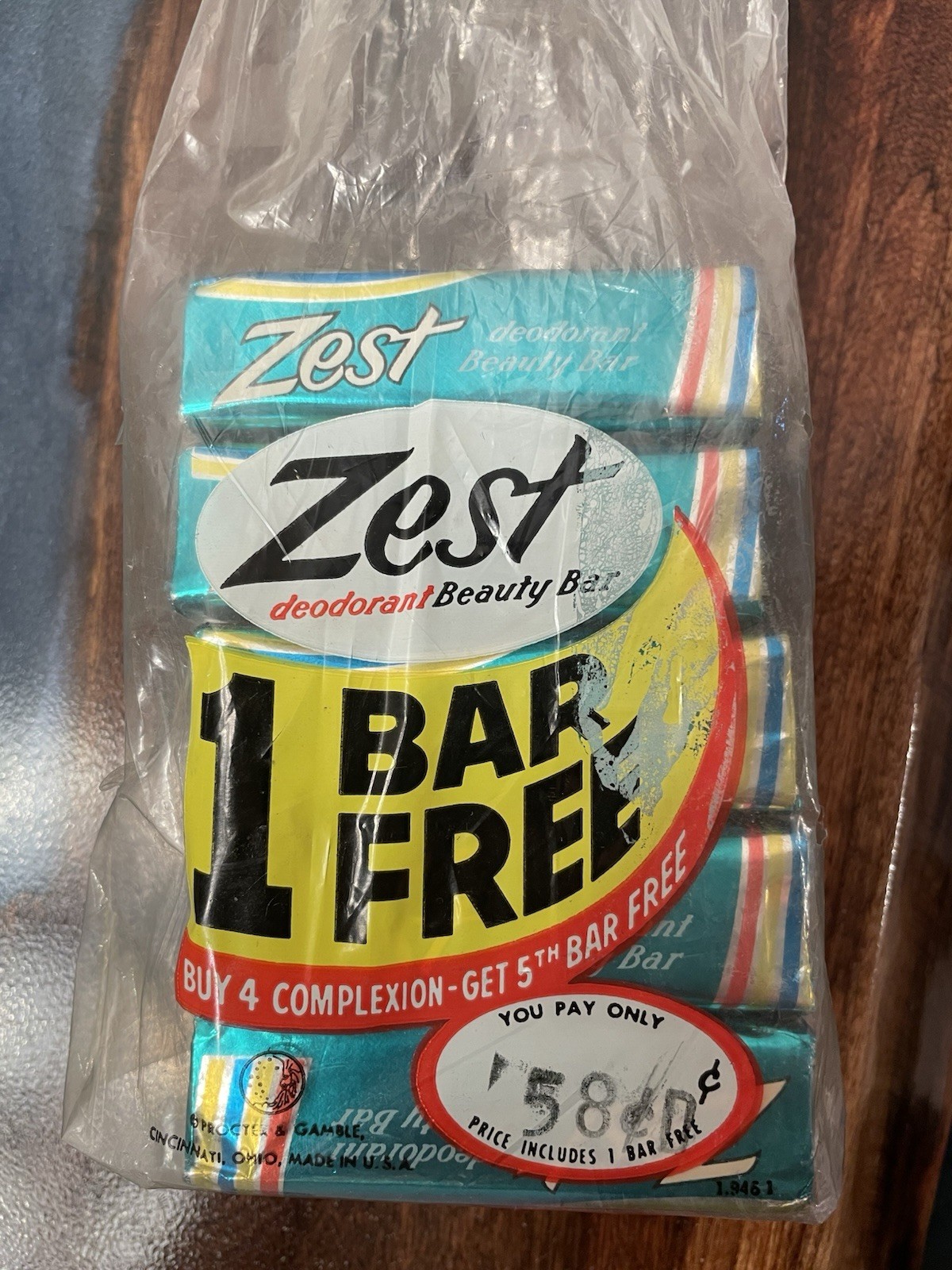 Lot Of 5 1982 Original Zest Deodorant Beauty Bar Soap Sealed 5th bar free NOS