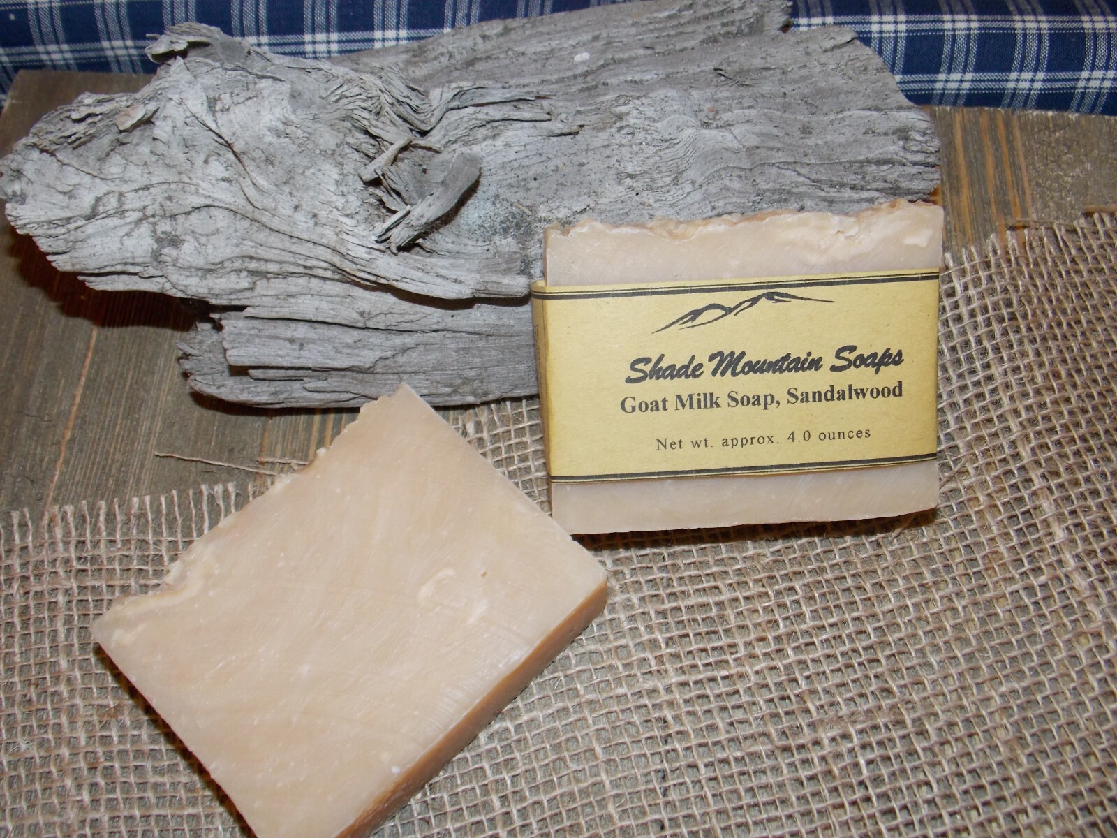 Goat Milk Soap Homemade / Handmade Moisturizing – 4 oz bar – Vanilla Sandalwood