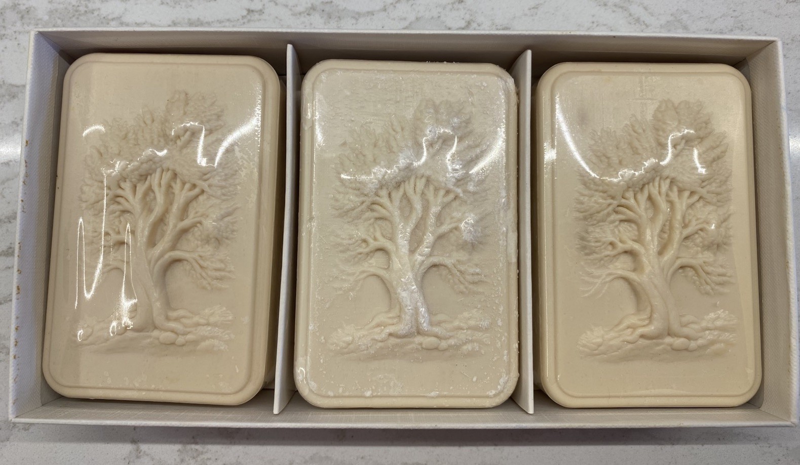VINTAGE LARCOS SAVON Triple-Milled LAVENDER 3-SOAP Set 7 OZ EACH MADE IN FRANCE