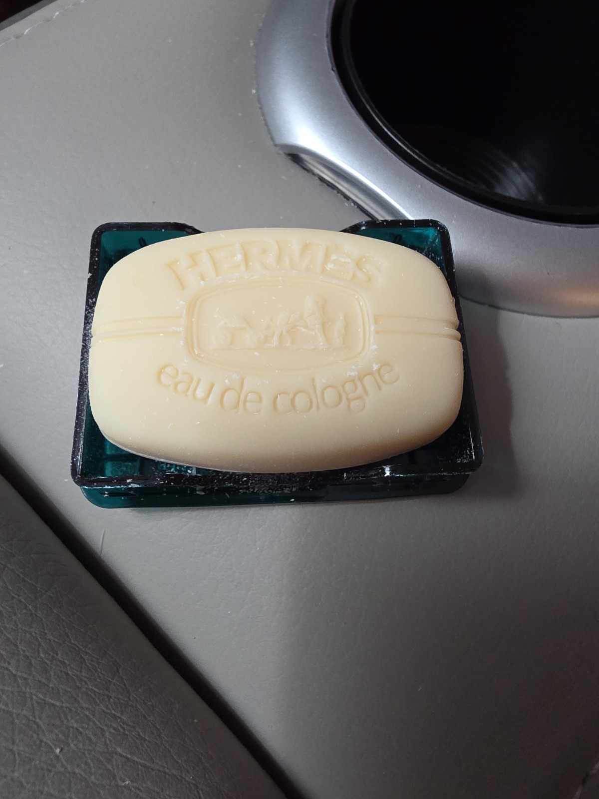 HERMES Soap Eau D’Orange Verte Perfumed Bath Soap 5.2 Oz W / Green case