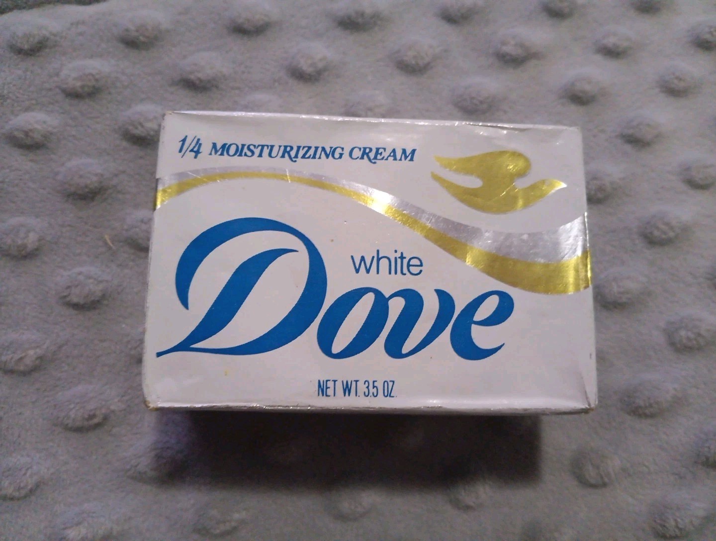 Vintage Dove 1/4 Moisturizing Cream Soap White Complexion Size Bar. NOS New