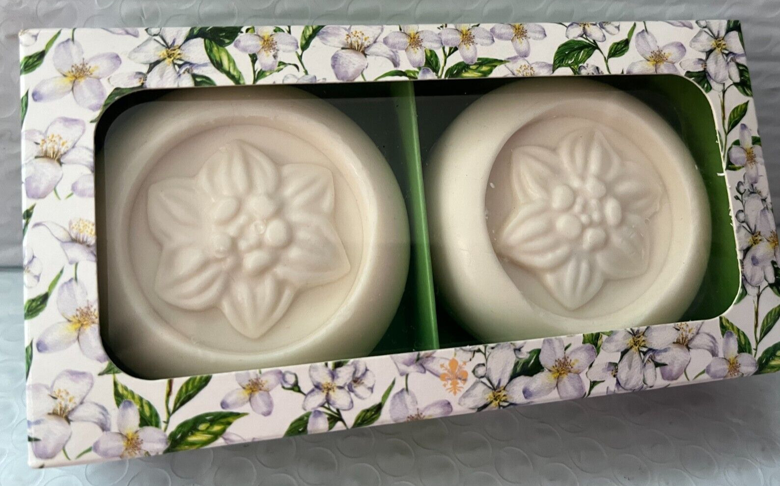 FIORENZE JASMINE BOX WITH TWO SOAPS 5.29 OZ EACH HAND MADE IN TUSCANY ITALY NIB