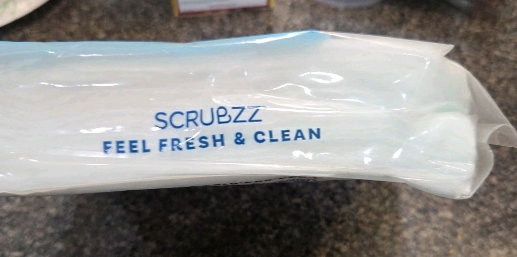 Scrubzz Disposable Rinse Free Bathing Wipes – 25 Pack All-in-1 Single Use Shower
