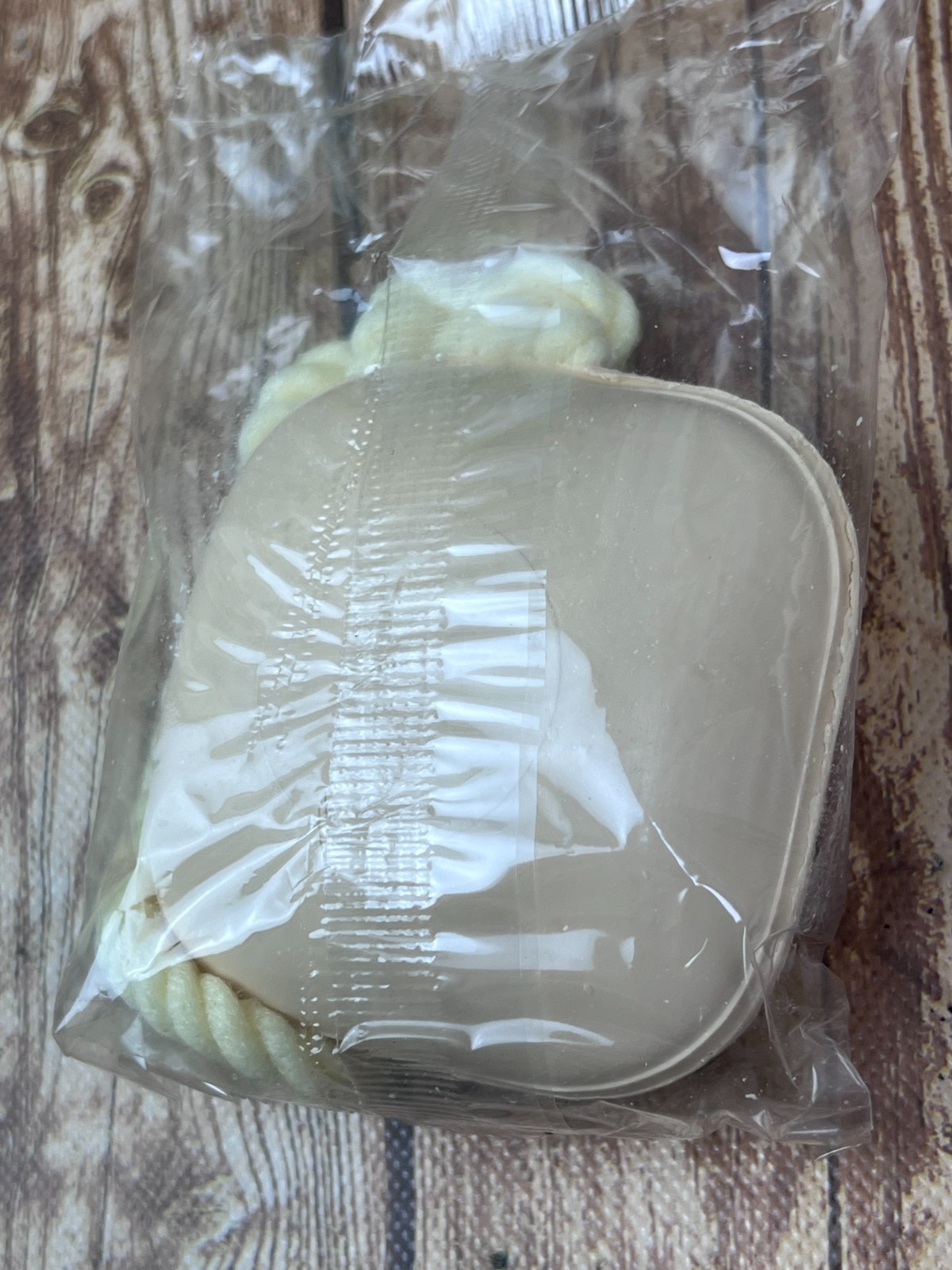 Avon Wild Country 5 oz SOAP ON A ROPE New Opened Box