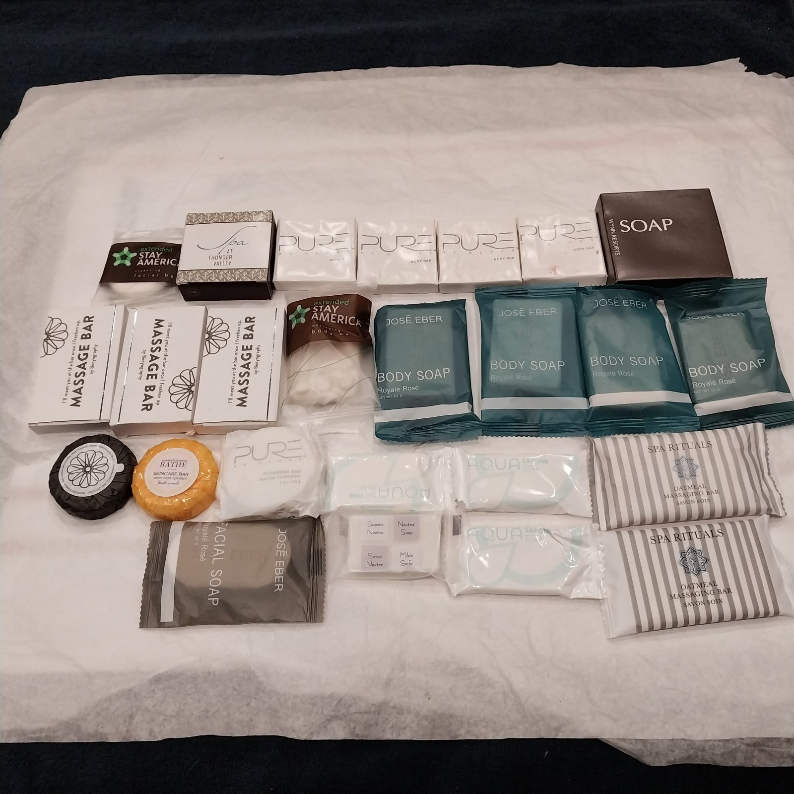 Mixed Lot of 25 Individual Soaps Travel Mini Bar Soap Toiletries Samples
