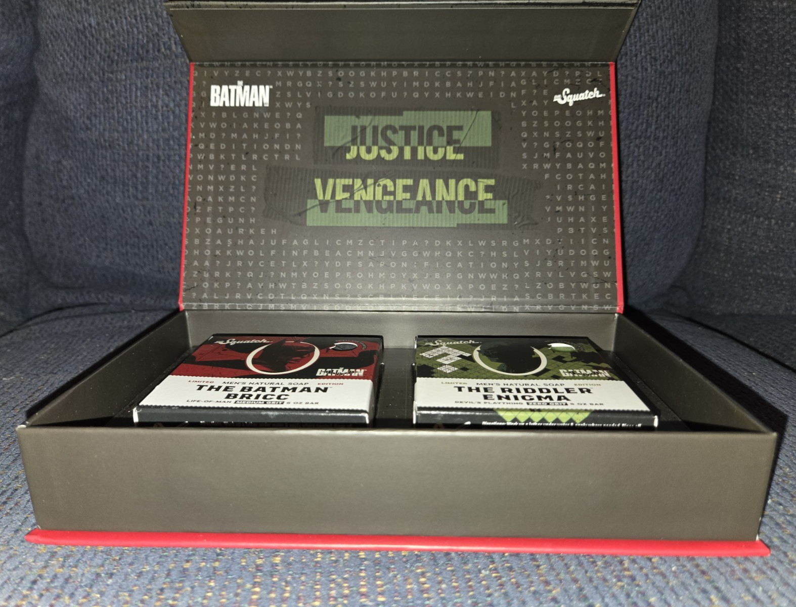 THE BATMAN X Dr. Squatch Limited Edition Collector’s Box and Set of 2 Briccs