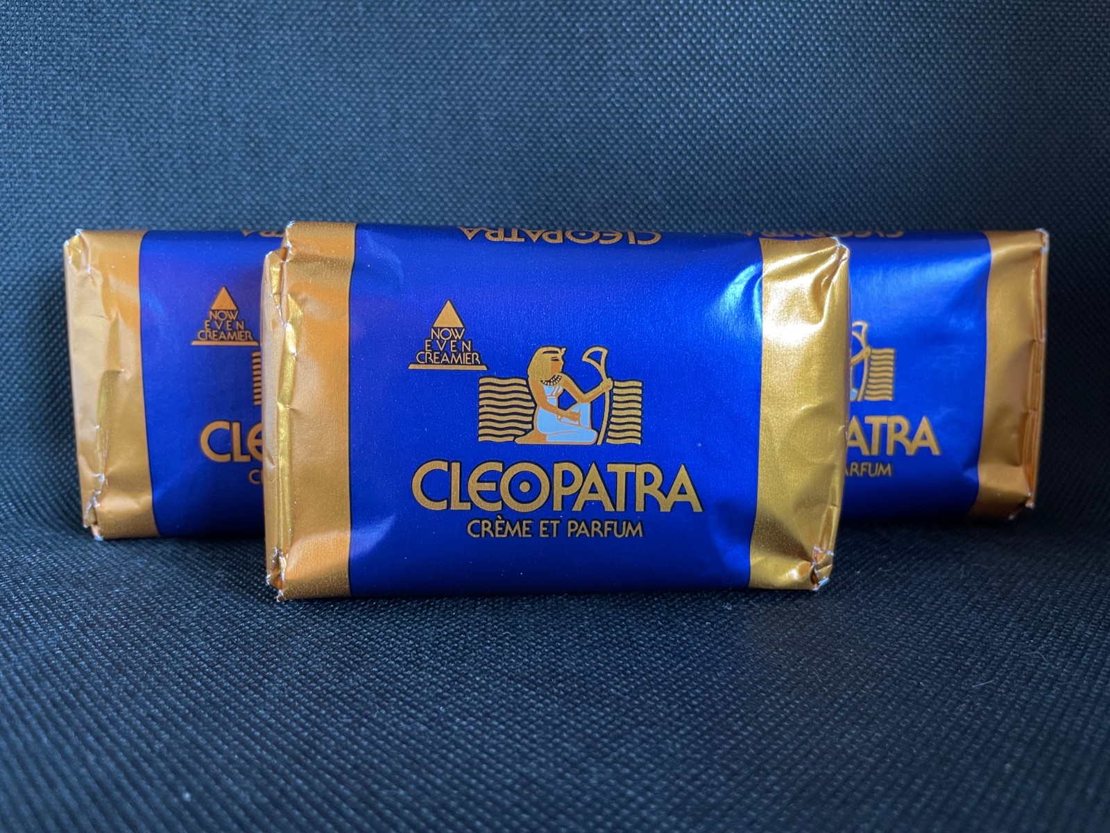 CLEOPATRA Creme et Parfum Soap 120g x3 Colgate Palmolive　Exp 11/25/2026