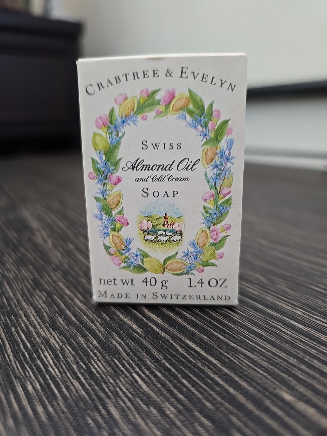 Crabtree & Evelyn Sweet Almond Oil Soap *MINI SIZE 1.4 oz 40g*