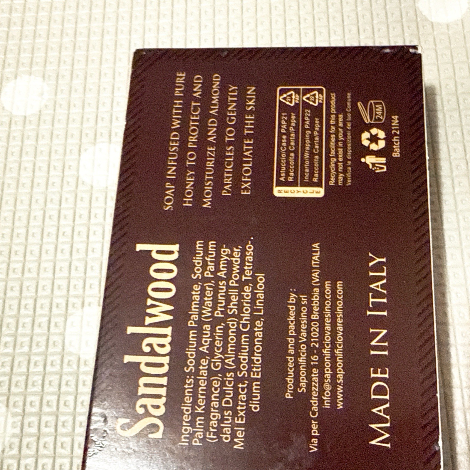 3x Sai Sapone Artigianale Italiano Sandalwood Face & Body Crub Soap