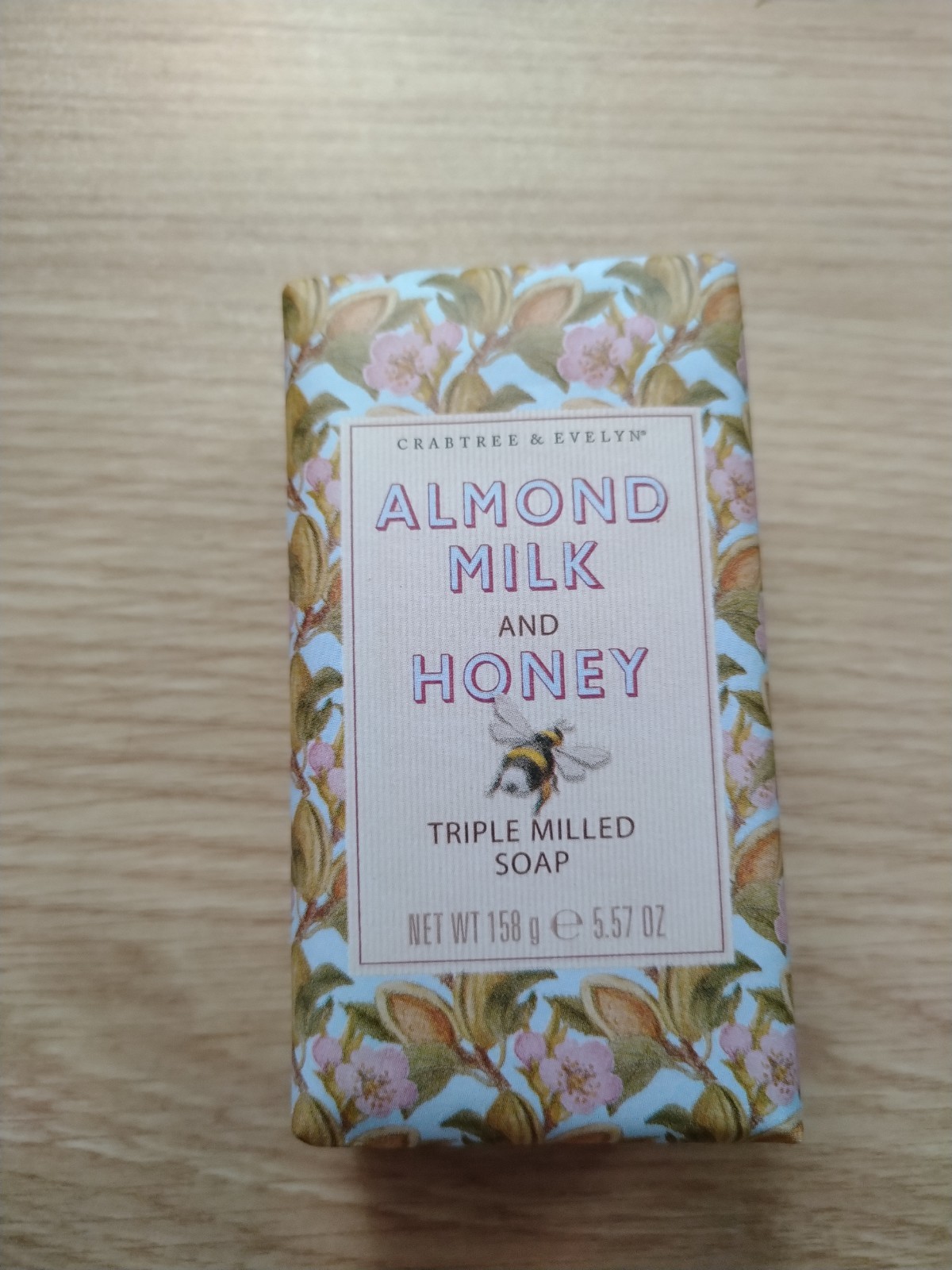 Crabtree & Evelyn ALMOND MILK & HONEY Triple Milled Soap 5.6 oz New Old Stock