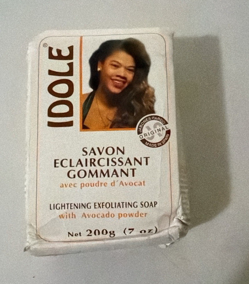 IDOOLE Lightening Exfoliating Soap Bar, Avocado Scent, 7 oz Body Wash