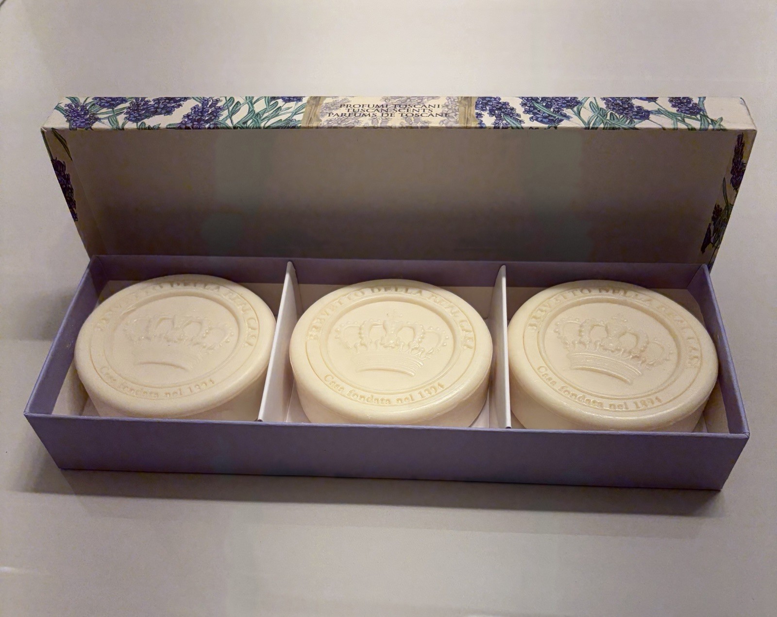 AC Lavender Bar Soaps – 3 Round Soaps in a Stunning Box