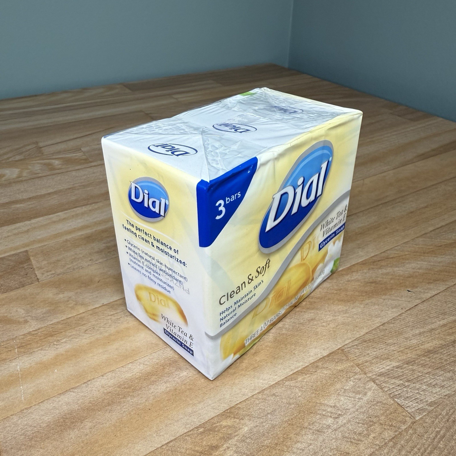 DIAL Clean & Soft White Tea Vitamin E Glycerin Soap 3 Bars 4oz/each 2006 SEALED