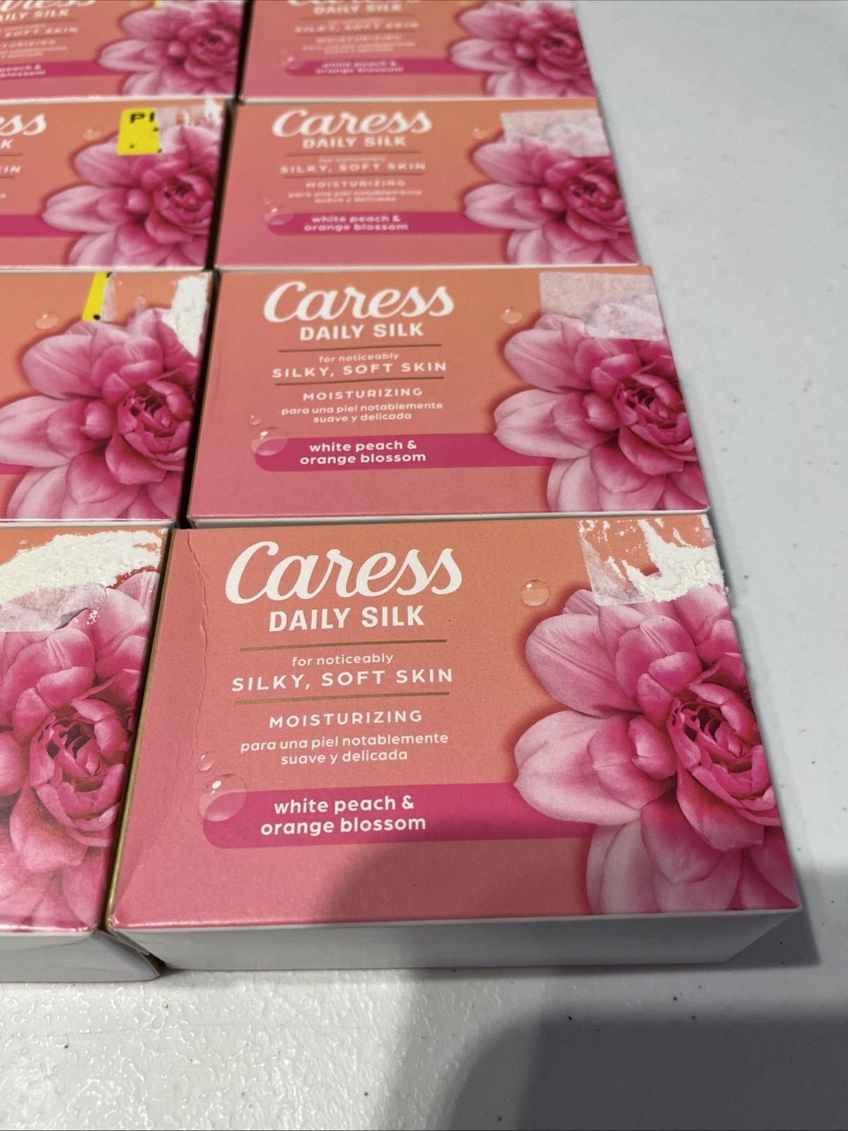 (12) CARESS DAILY SILK BAR SOAP WHITE PEACH & ORANGE BLOSSOMS TOTAL 12 BARS