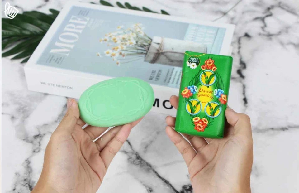 6 Bars – Thai Herbal Parrot Unique Botanical Fragrance (Green) Bar Body Soap 60G