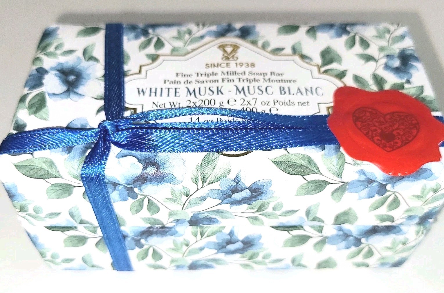 Italian Fine Triple Milled Set of 2 White Musk Bar Soap New