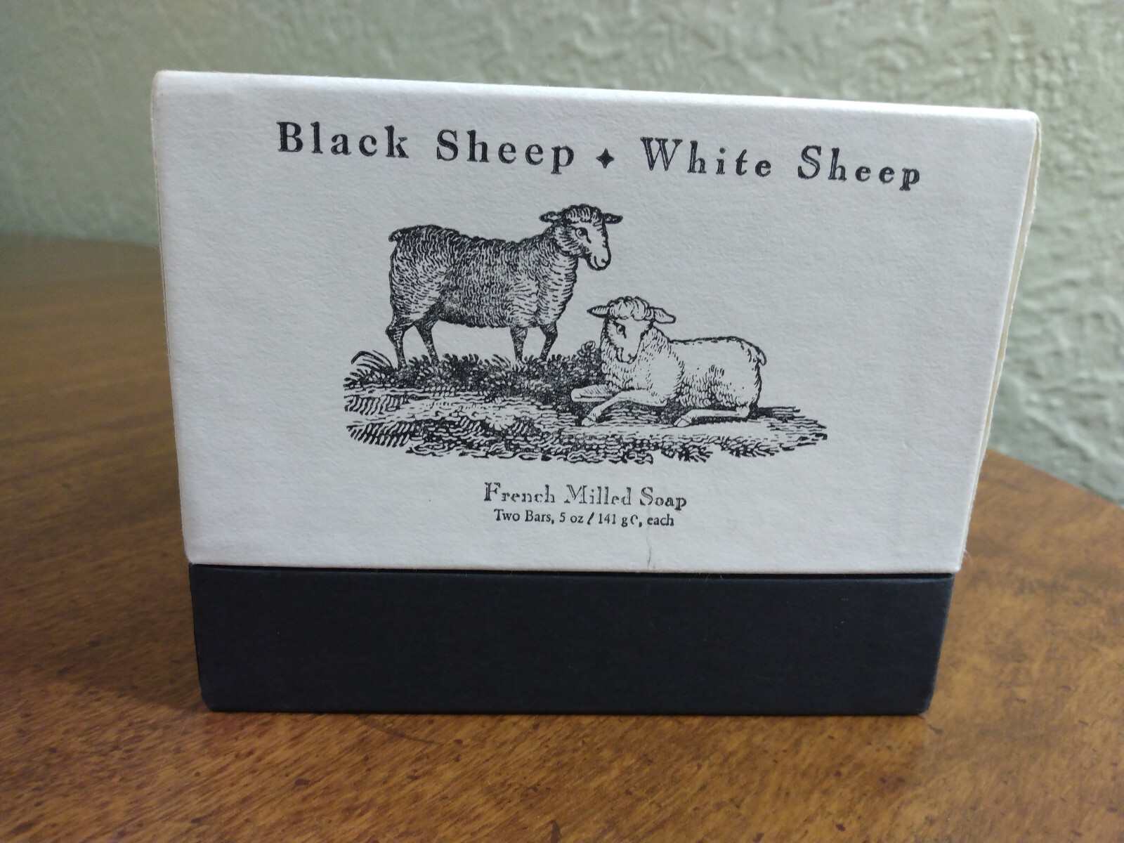 Gianna Rose Atelier FRENCH MILLED Farmhouse Soap BLACK SHEEP & WHITE SHEEP NIOB