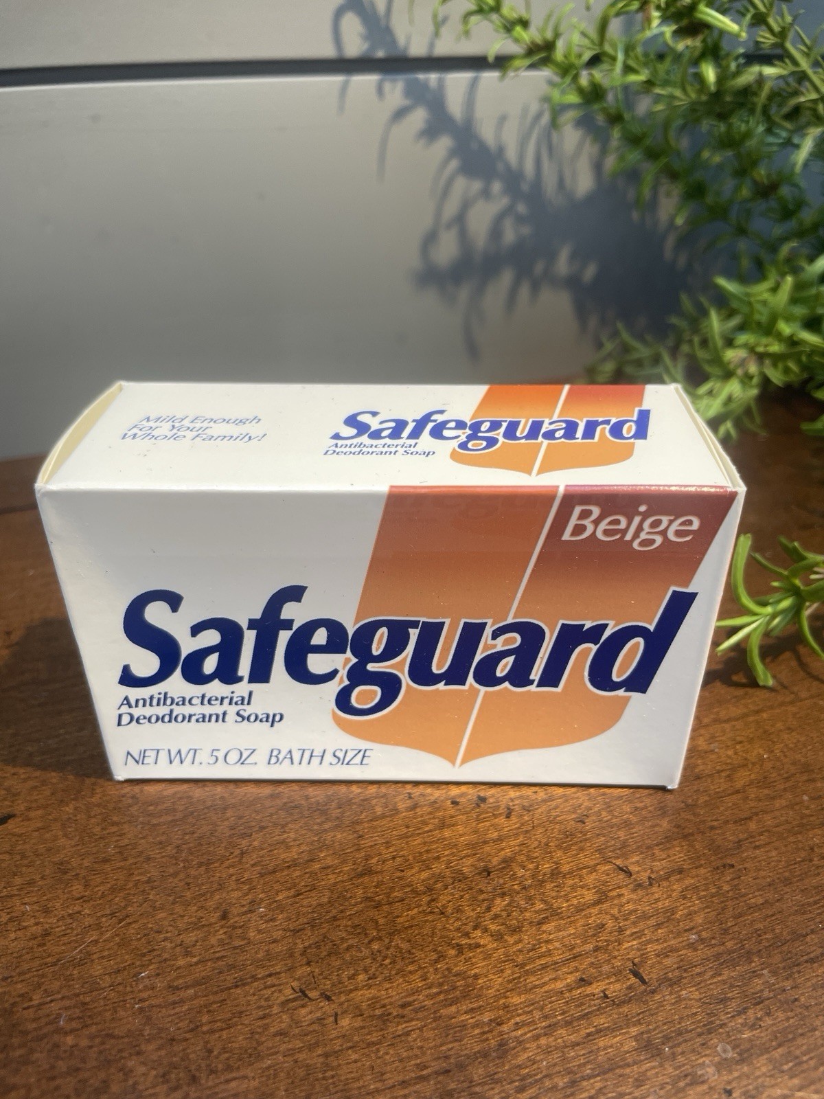 Safeguard Deodorant Soap Beige 5 oz New In Package NOS Box 1987 P&G Made In USA