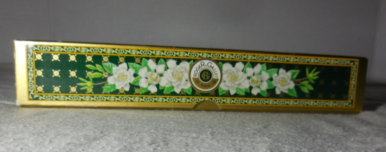 Roger & Gallet Paris Gardenia Perfumed Soaps 3 x 3.5 oz Made In France NEW