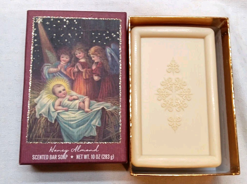 Vintage Honey Almond Scented Bath Soap In Christmas Box! USA Large 10 oz.