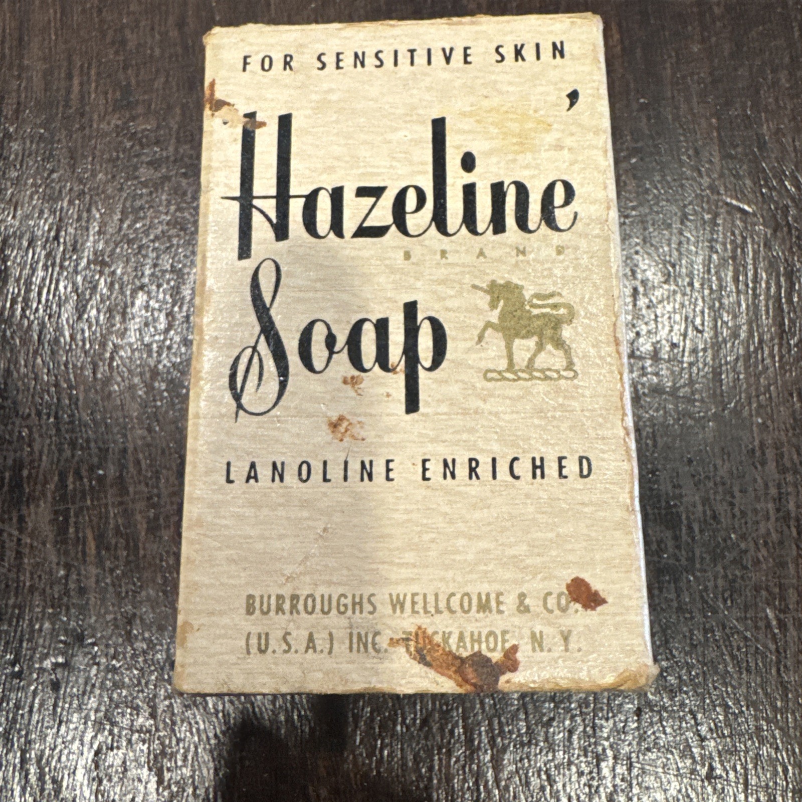 – Vintage/Antique Hazeline Lanoline Soap Burroughs Wellcome & Co. NOS