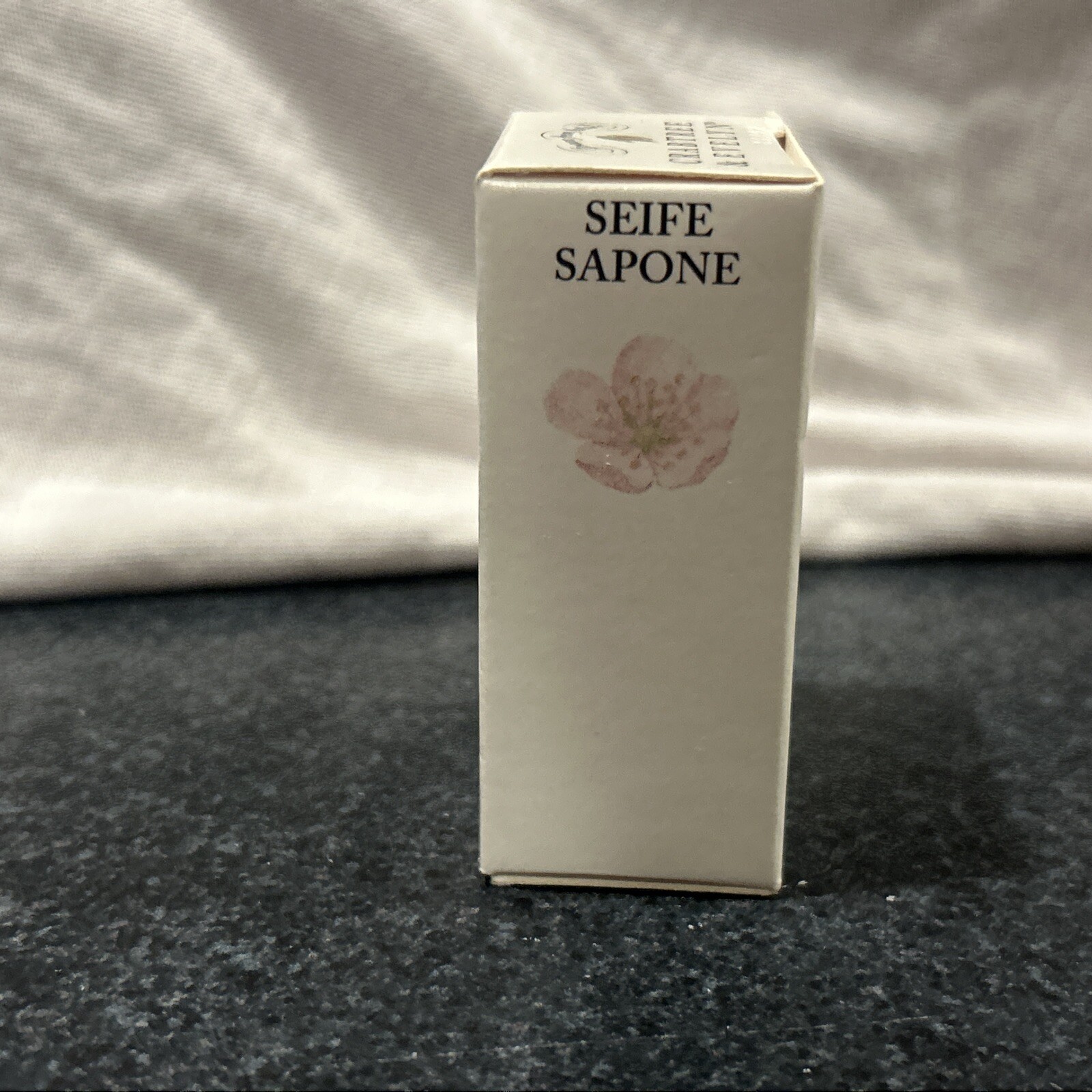 Crabtree & Evelyn Sweet Almond Oil Soap *MINI SIZE 1.4 oz 40g*