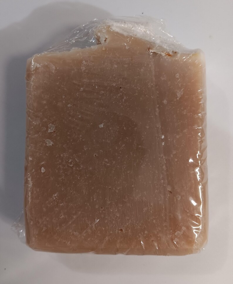 Honeycomb Oatmeal Cold Process Soap |Raw Honey, Chamomile, Oatmeal and Beeswax