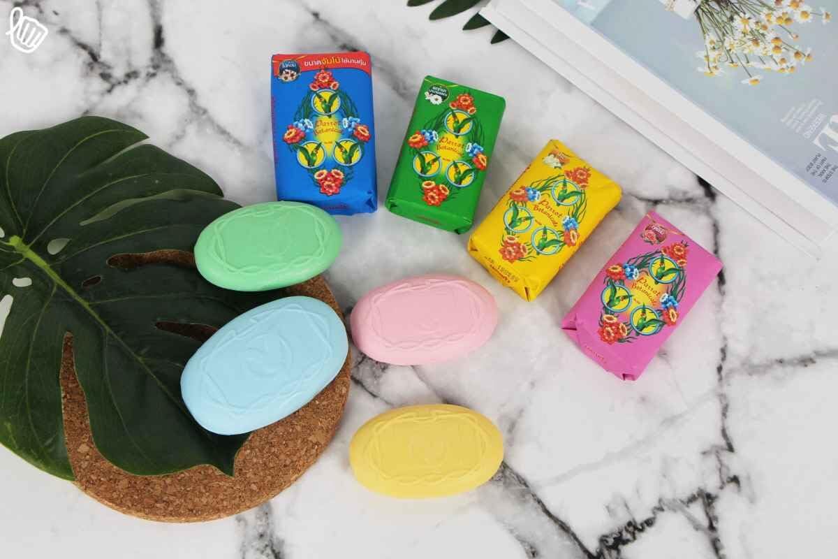 Green Parrot Brand Bontanical Scent Soap x 4 pieces, Import From Thailand