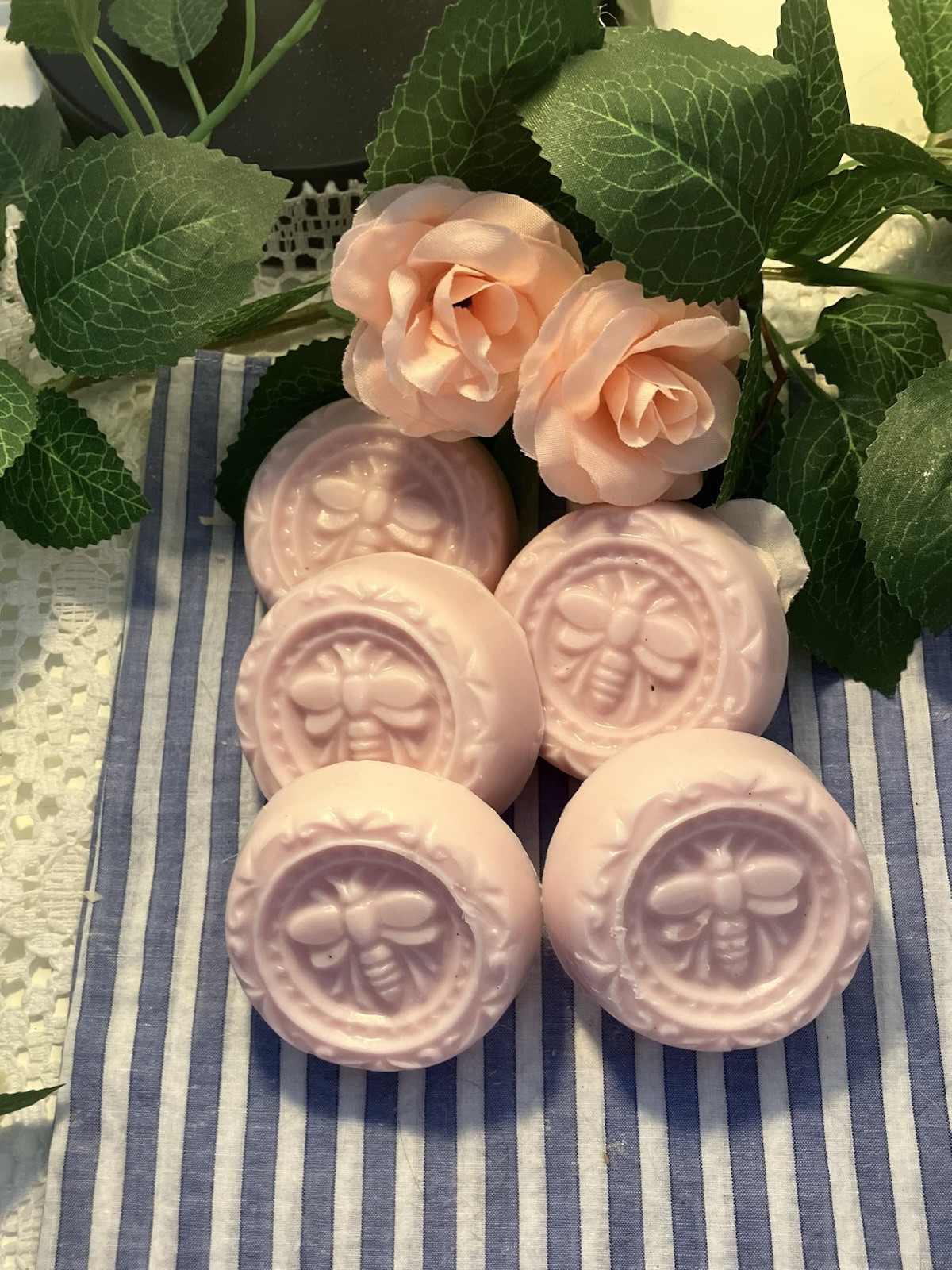 Handmade Glycerin & Goatmilk Based Soap Bars-PINK GRAPEFRUIT 2oz
