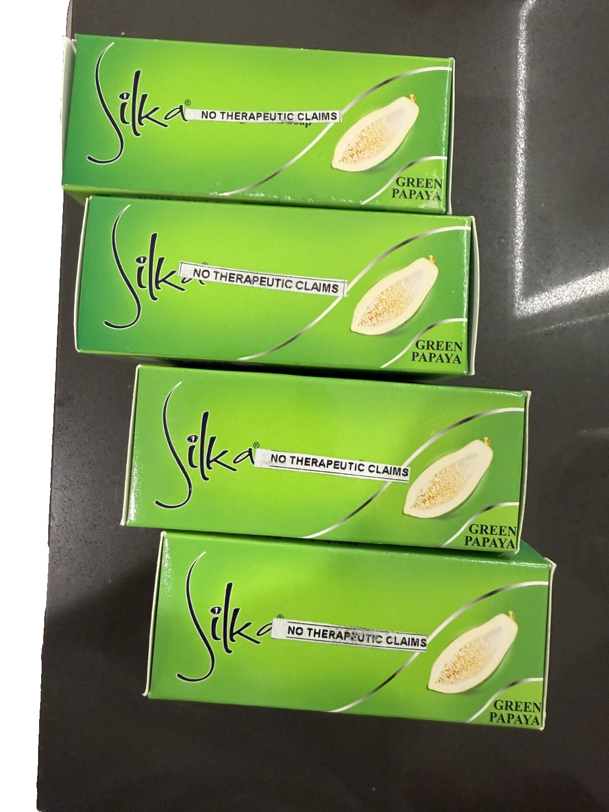 Silka Whitening Herbal Green Papaya Soap with VitaRich Actives 135g (Lot of 4)