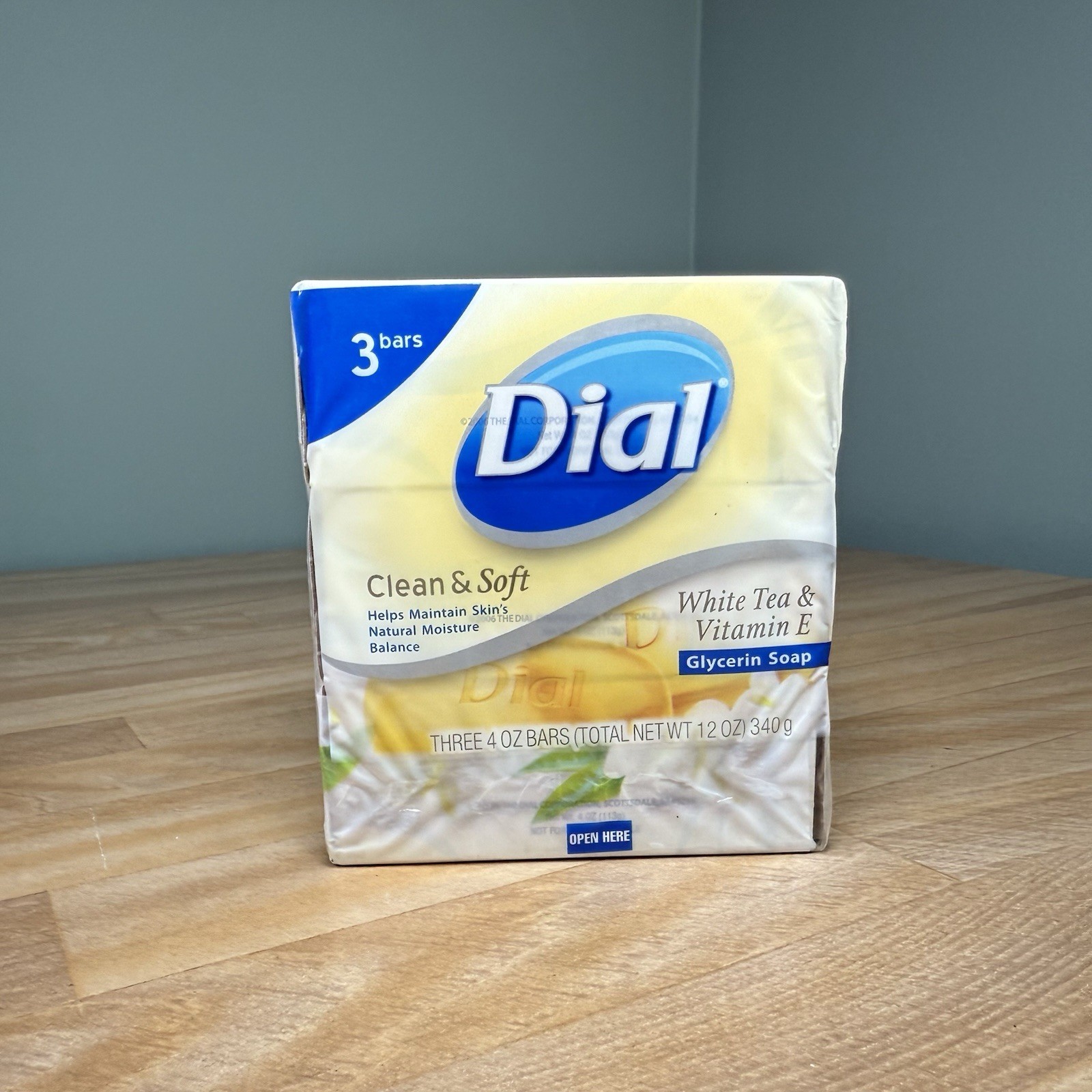DIAL Clean & Soft White Tea Vitamin E Glycerin Soap 3 Bars 4oz/each 2006 SEALED