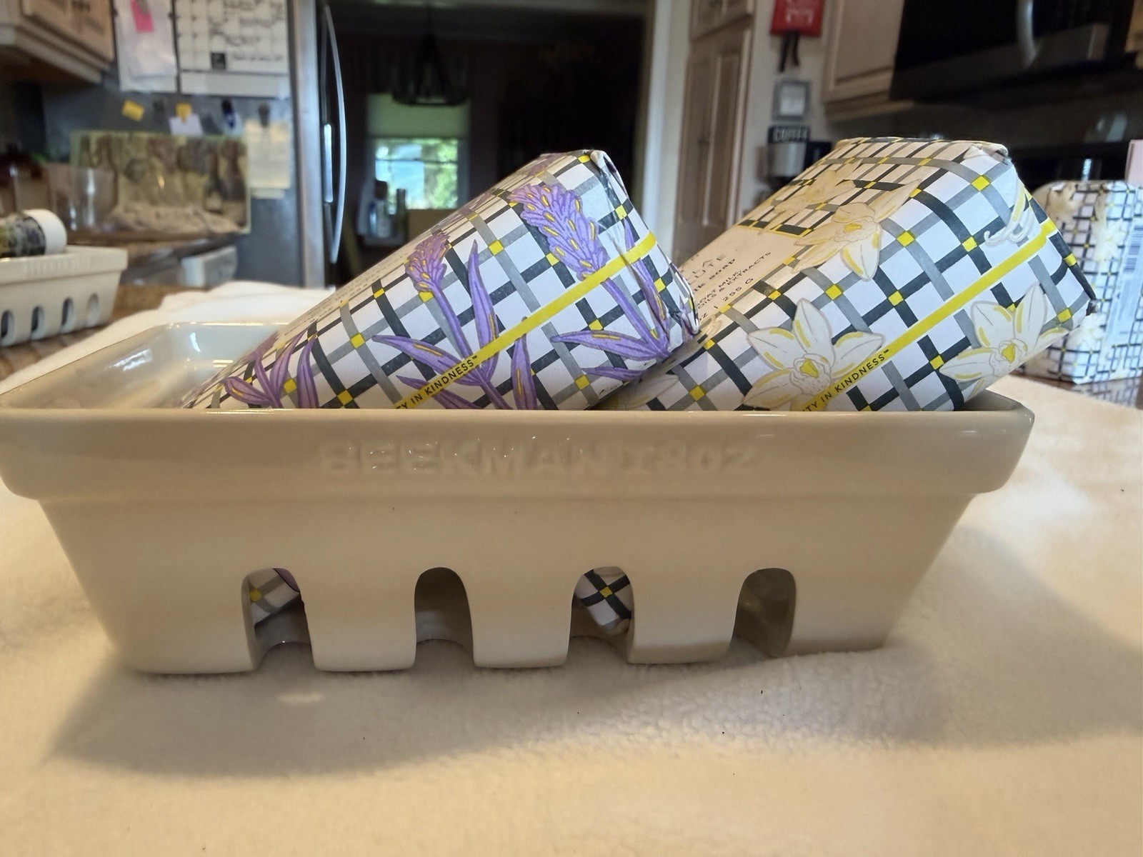 Beekman Goat Milk 3-Piece-Ceramic Dish,9 oz Vanilla Absolute and Lavender Soaps