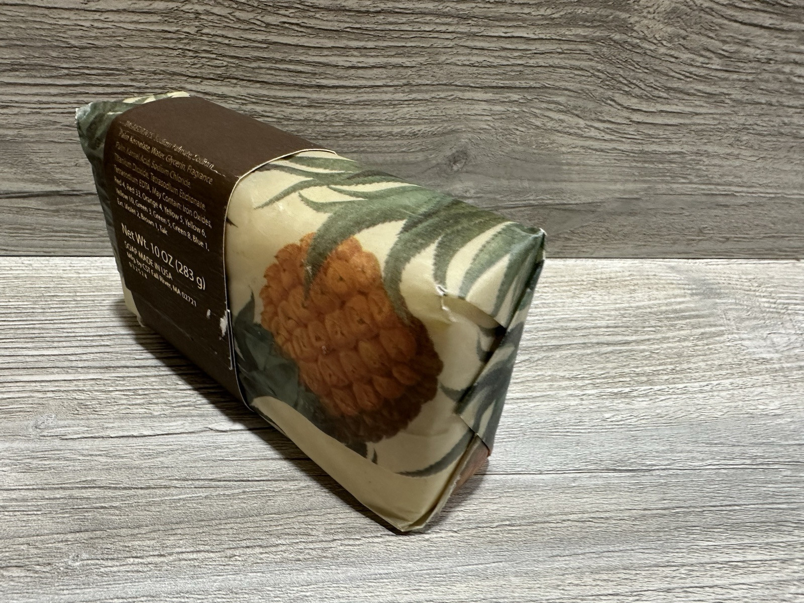 LAVARE Pineapple Luxurious Bath Soap 10 oz. Bar 100% Vegetable Based
