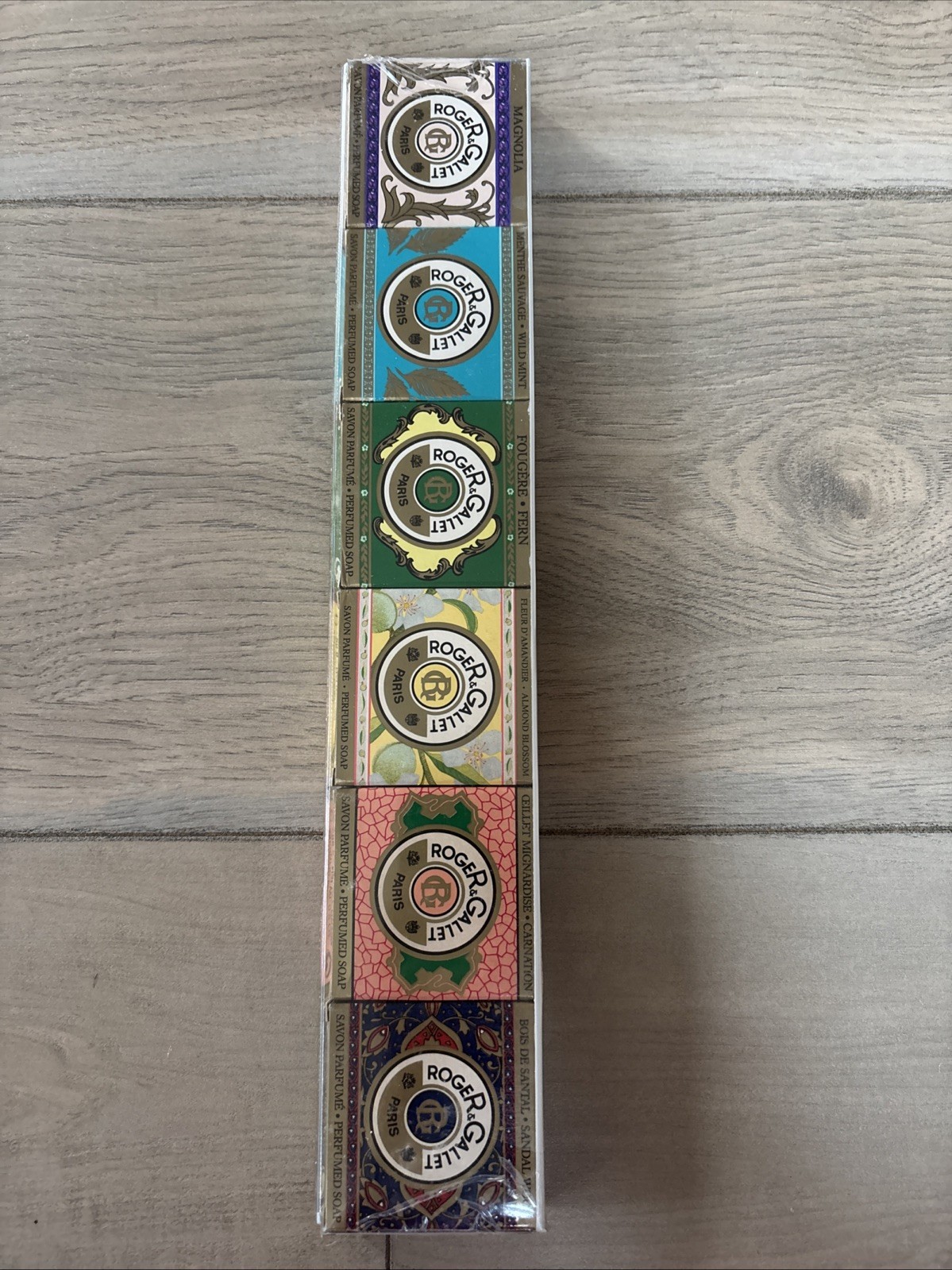 Vintage Roger & Gallet Paris France Set Of 6 Guest Soaps .9 Oz Each