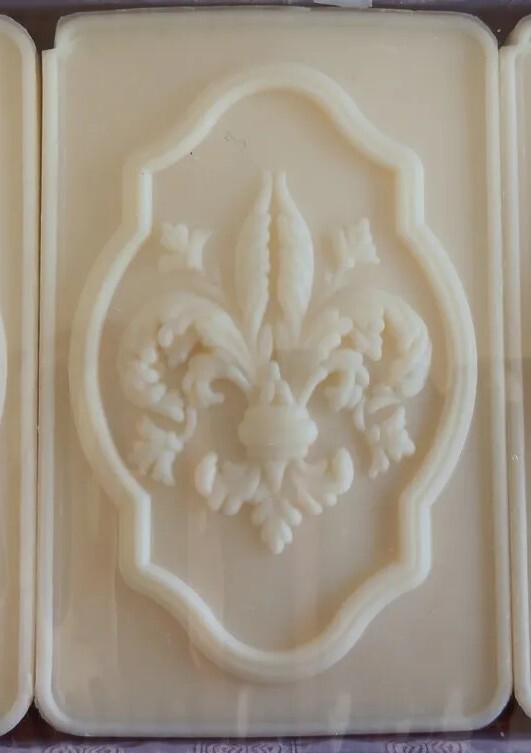 3 Handmade Italian Lilac & Lavender Soaps Saponificio Artigianale Fiorentino