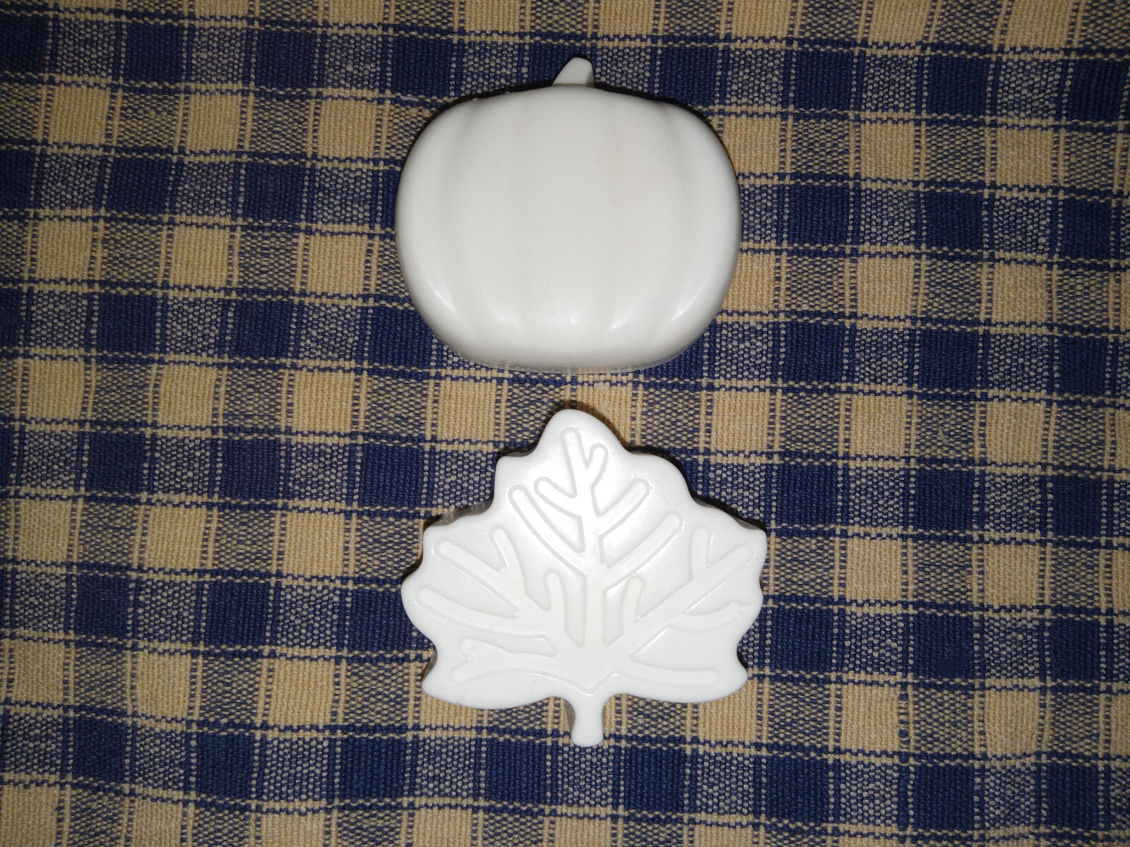 Pumpkin n Leaf Soap set, choice of soap type, scent, FREE ship, 180+ scents