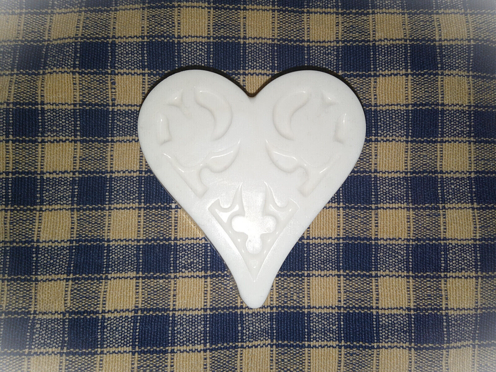 Swirl Heart Soap, choice of soap type, scent, FREE ship, goats milk+, 170+ scent