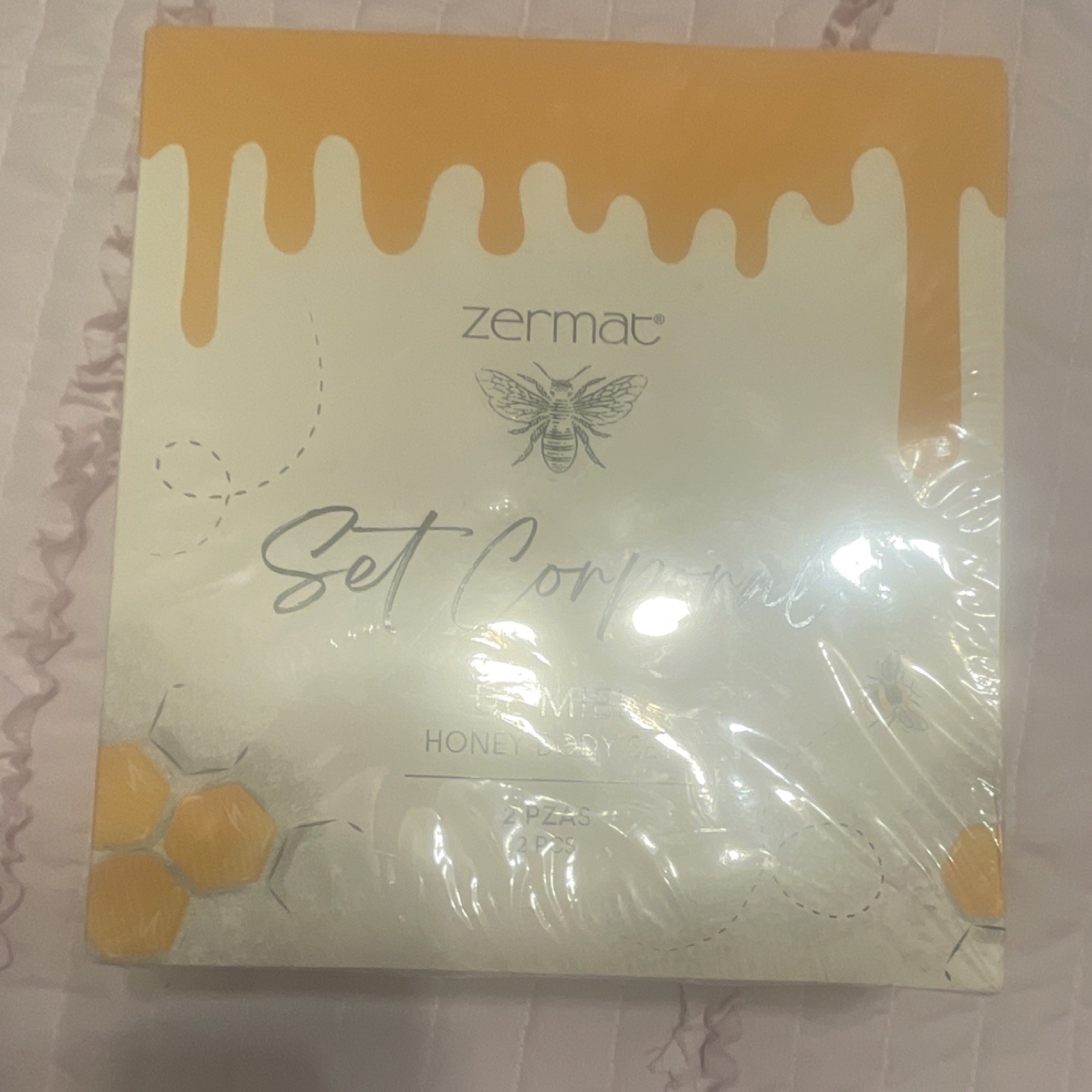 Zermat Honey Body Bar Soap Set 2 Pieces for Women Yellow White Honeycomb Scent