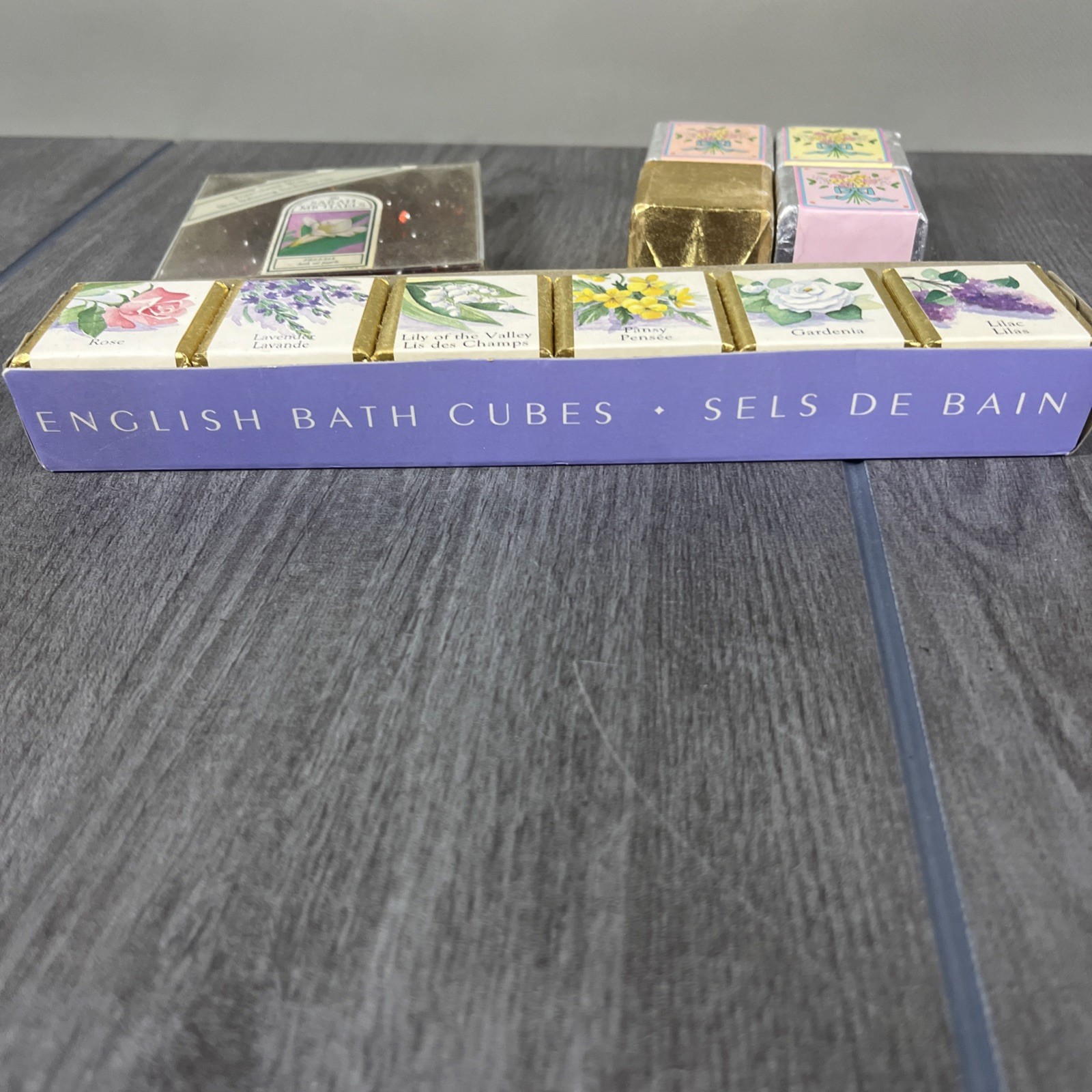 English Bath Cubes Floral Garden Scents And Oil Pearls – Vintage