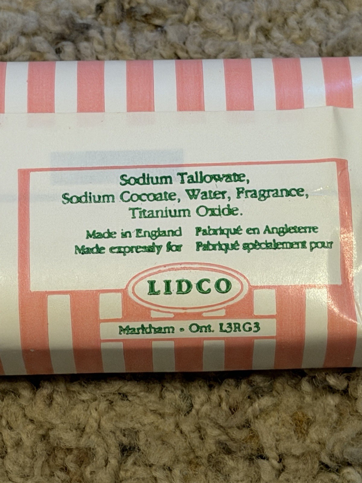 Soaps of England Floral Scented Soap Bar, White 2.95 oz Body & Hands L3RG3