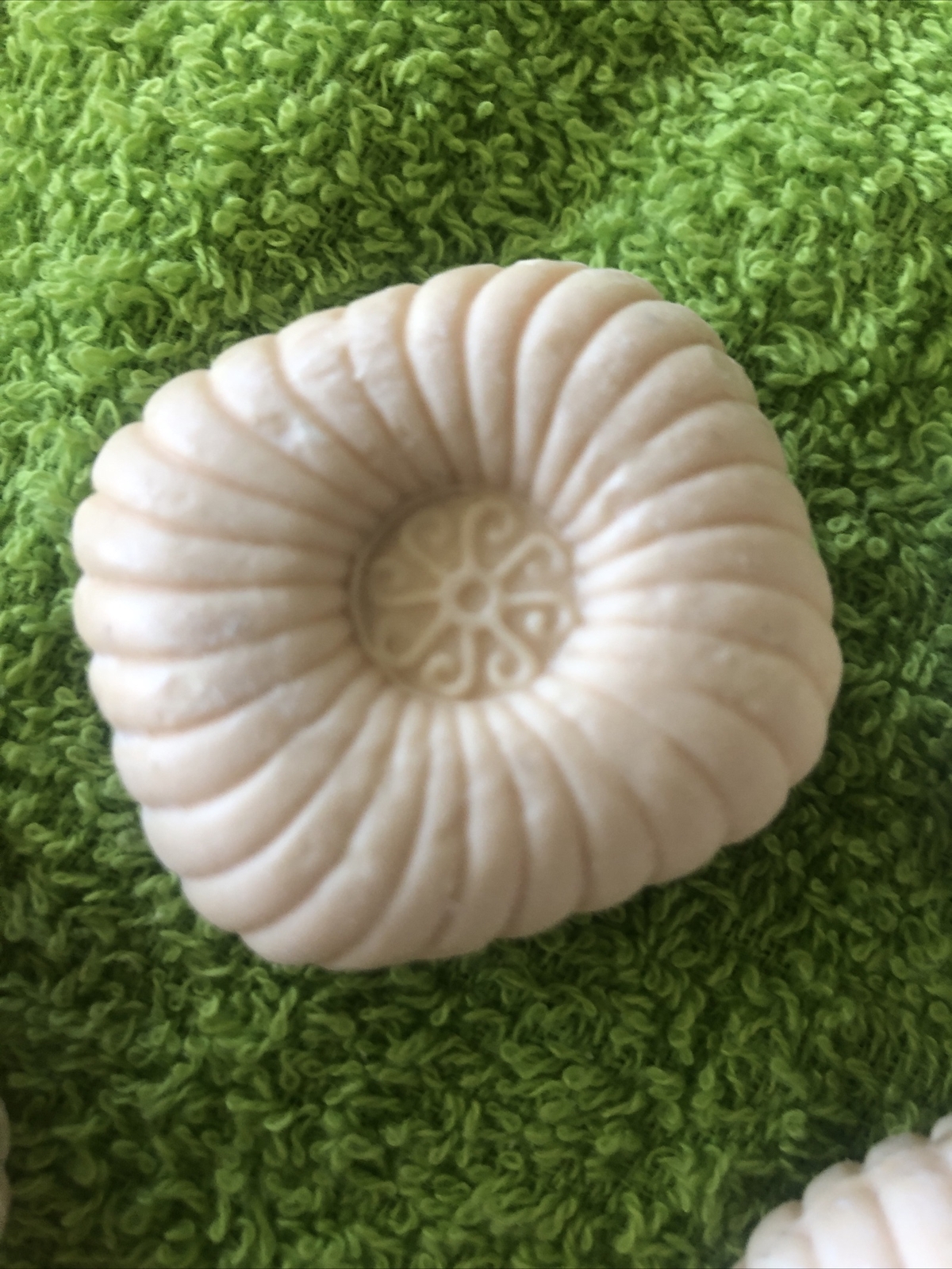 5- Vintage NOS- Decorative Display Soap-Guest Bath-Shell-flower