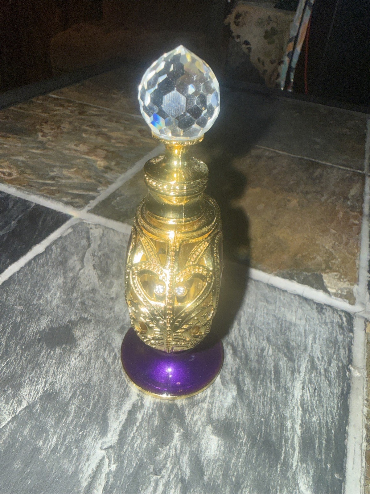 12ml Vintage Love Heart Empty Metal Perfume Bottle Refillable Aromatherapy oils