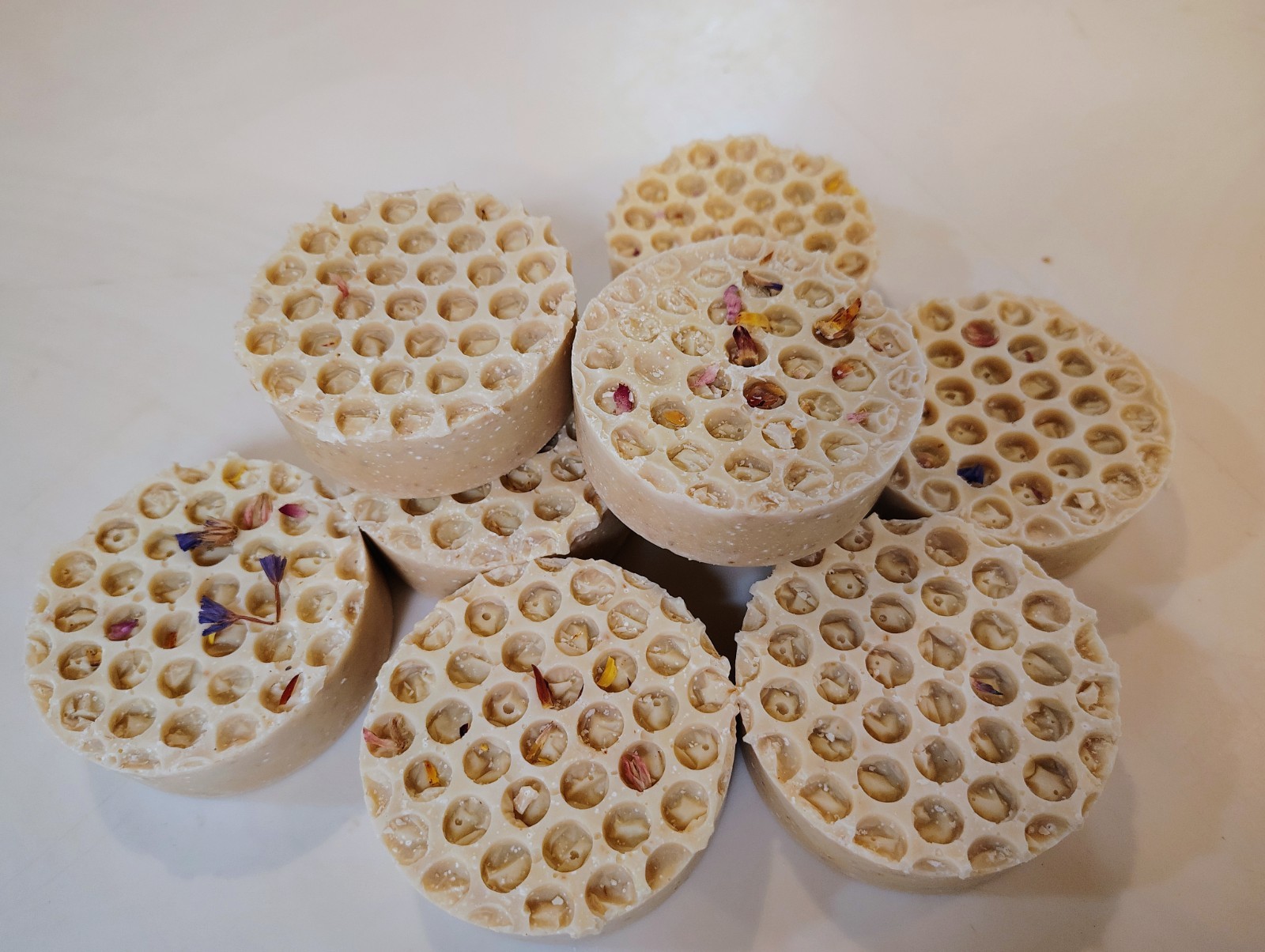 100% Organic Handmade Honey Oatmeal Soap, Approx. 3 oz(SOAP DISH NOT INCLUDED!)