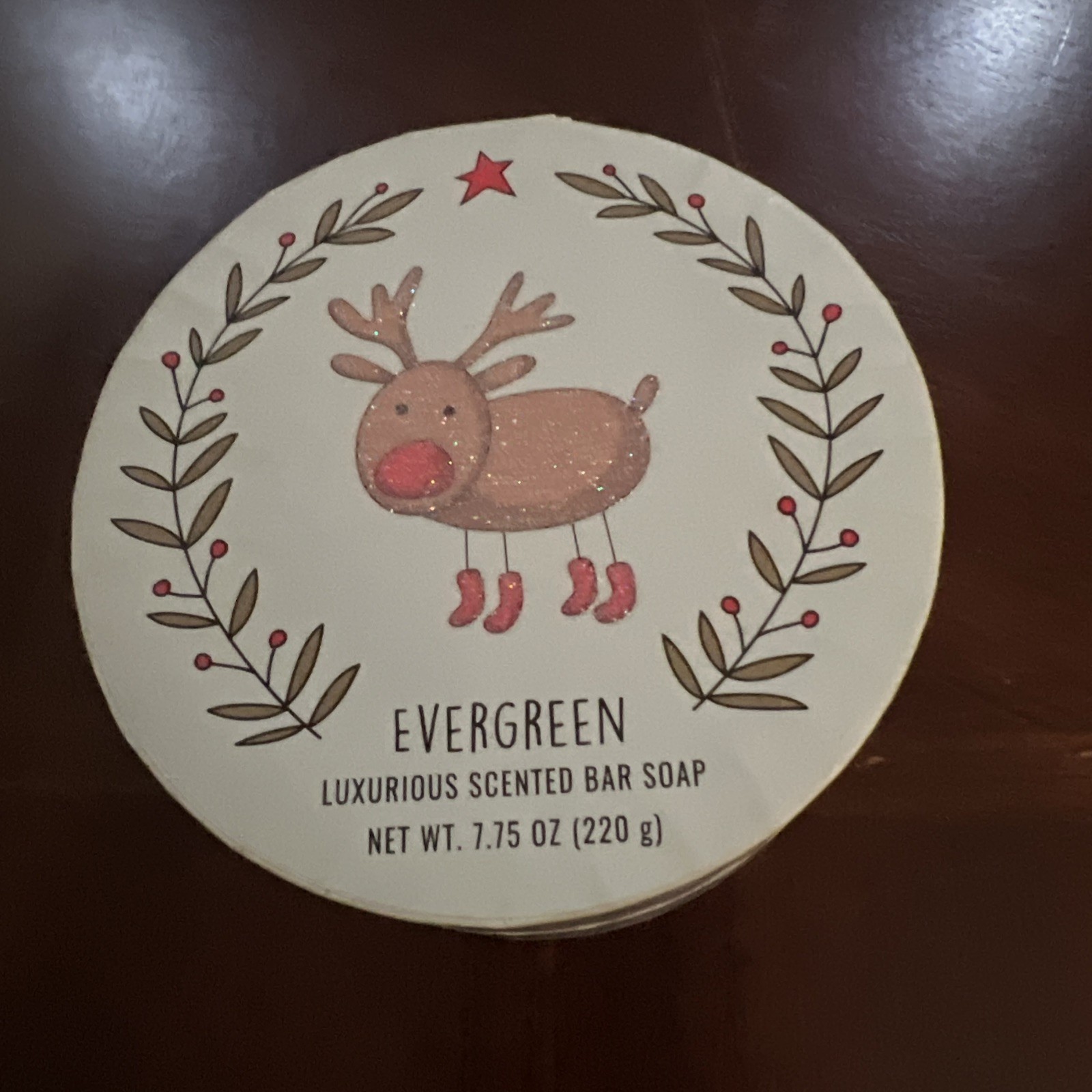 Evergreen Scented Soap Luxurious Round Bar 7.75 oz Smells Great!! New In Box