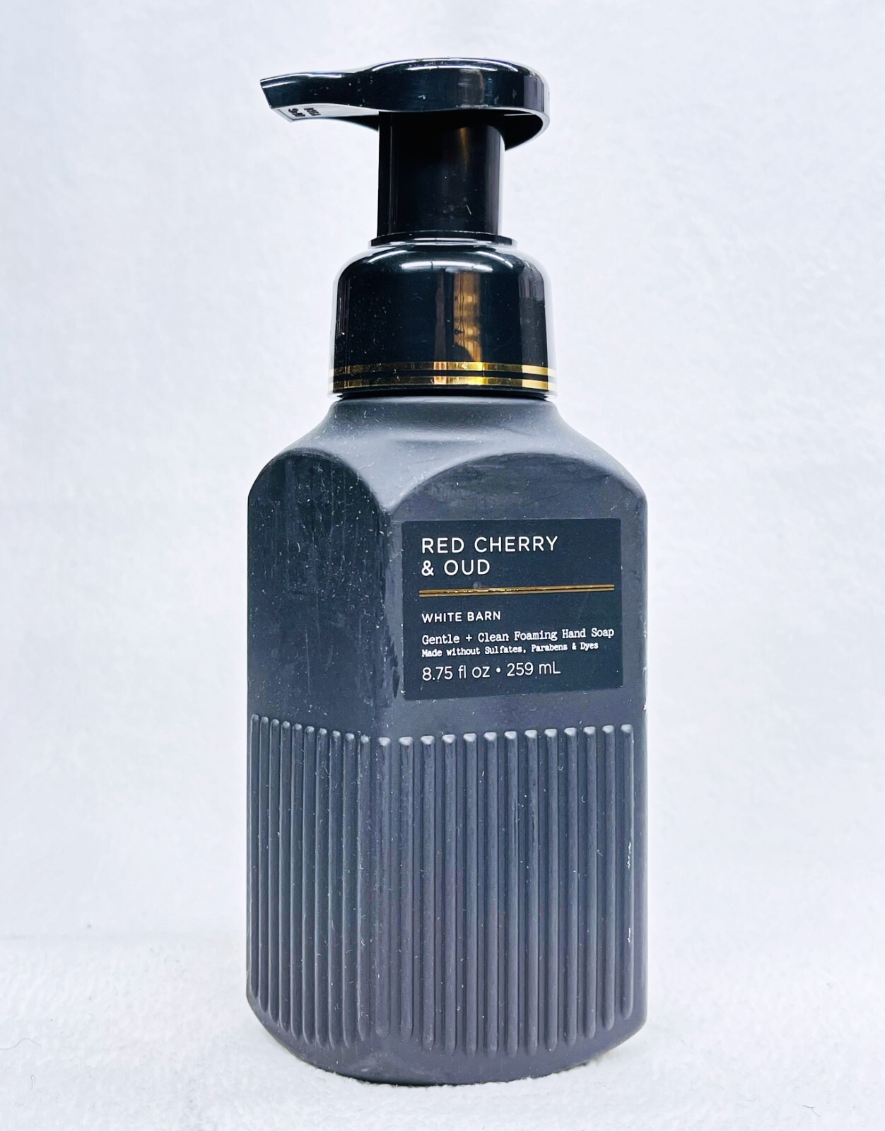 1 Bath & Body Works RED CHERRY OUD Gentle Foaming Hand Soap 8.75 oz