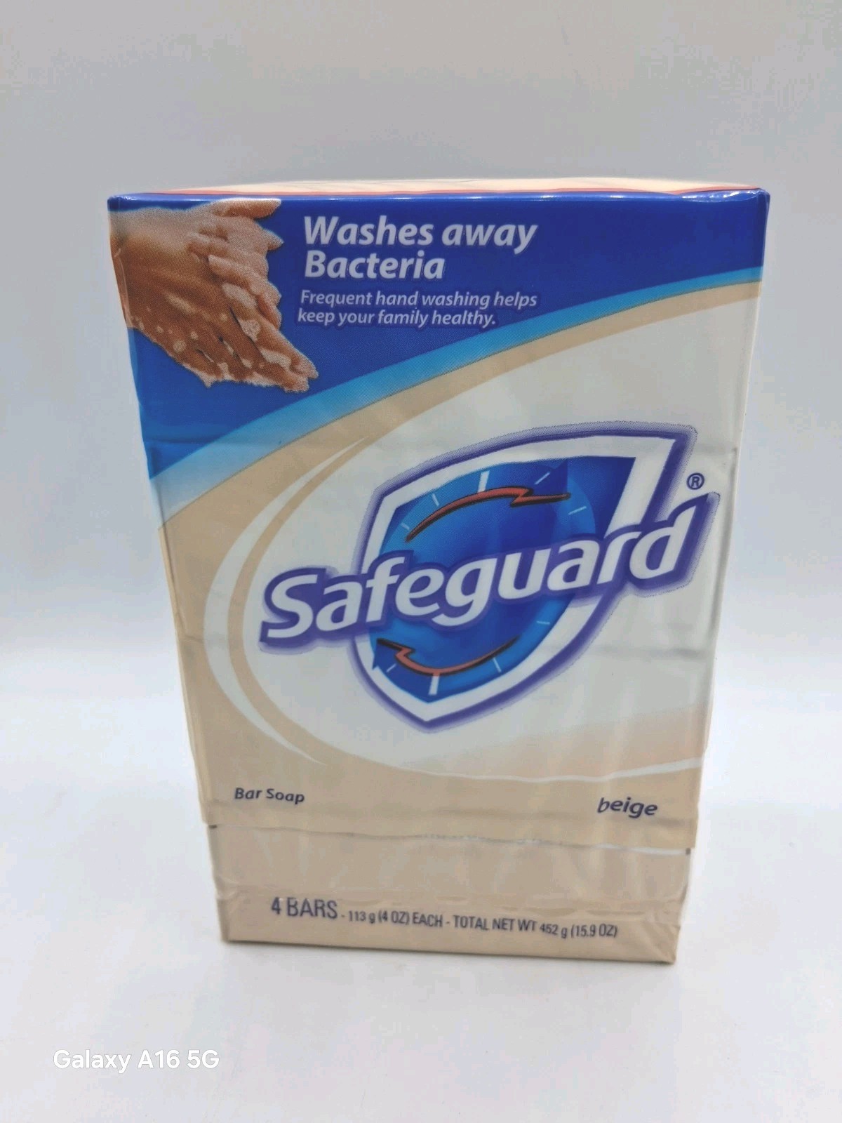 Safeguard: Antibacterial Deodorant Bar Soap, Beige , 4 Bars Per Package 4OZ Each