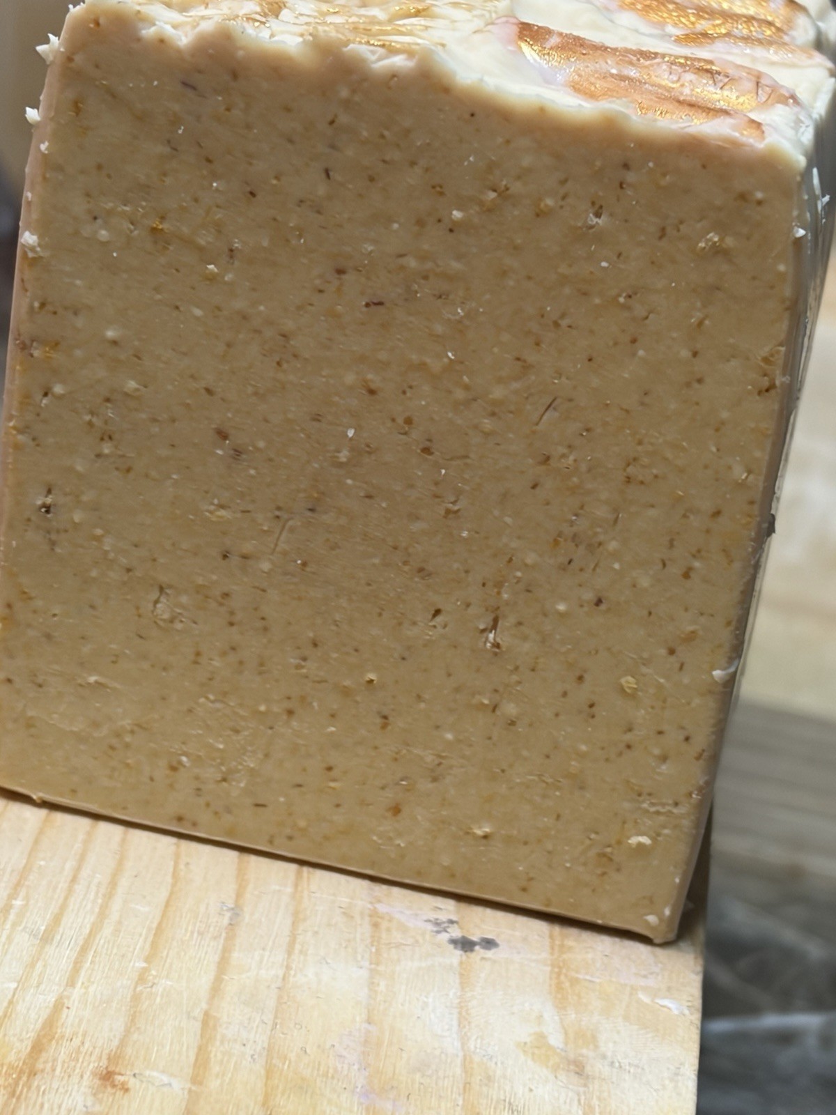Natural soap Cold process goat’s milk, oats and honey Body and face 5-6 Onz