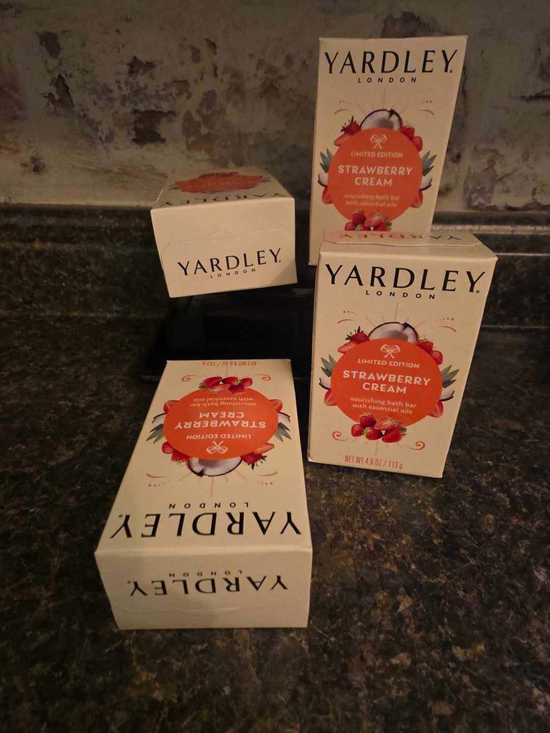 Yardley Strawberry Cream Soap Lot 8 Bars Limited Edition New