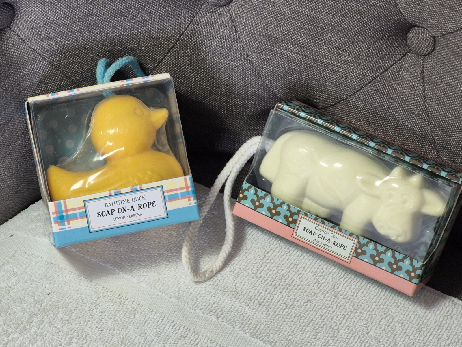 LOT OF 2 VERMONT COUNTRY STORE SOAP ON -A -ROPE. COUNTRY COW AND YELLOW DUCKIE.