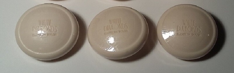 WHITE DIAMONDS Elizabeth Taylor PERFUMED SOAP (LOT OF 3) .87 OZ each NEW SEALED